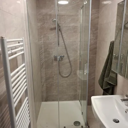 Stylovy V Samorine 2 *